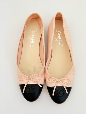 Chanel Lizard Embossed CC Cap Toe Ballet Flats Rose Pink Black Bow Size 40